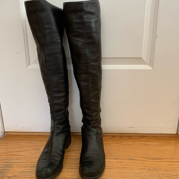 Stuart Weitzman- The 5050 Boot - Picture 1 of 4